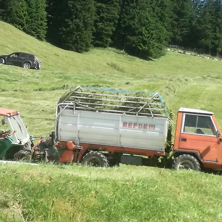 Himmenhof Farma Tux