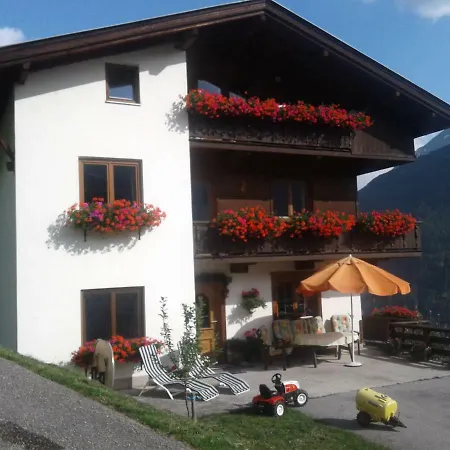 Himmenhof Farma Tux